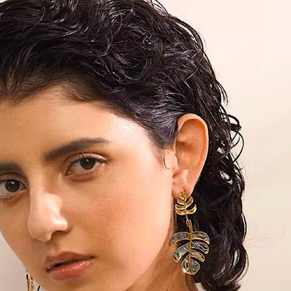 Boho Gold Iridescent Leaf Earrings Stainless Steel Gold Plated - Picture 4 of 11